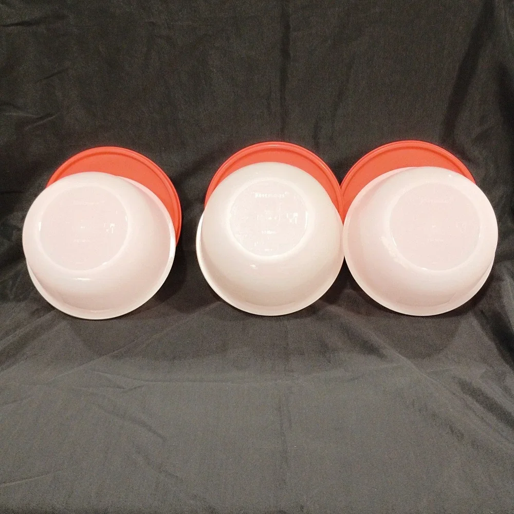 Tupperware 3 Piece Mixing Bowl Set with Lids Orange White 1.5L 2L Round Storage